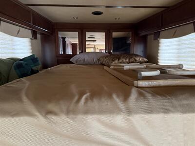 2016 Featherlite 4-Horse w/11' Living Quarters   - Photo 5 - Olympia, WA 98501