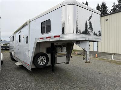 2016 Featherlite 4-Horse w/11' Living Quarters   - Photo 2 - Olympia, WA 98501