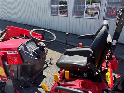 2022 Massey Ferguson GC1725MB Tractor Loader Backhoe Financing Available - Photo 6 - Olympia, WA 98501