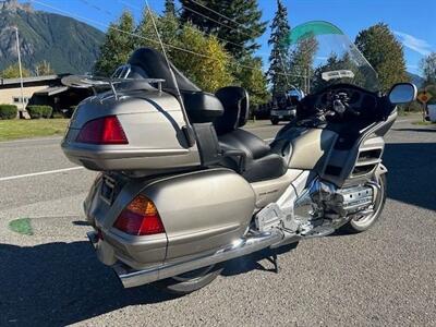 2002 HONDA GL1800   - Photo 8 - North Bend, WA 98045