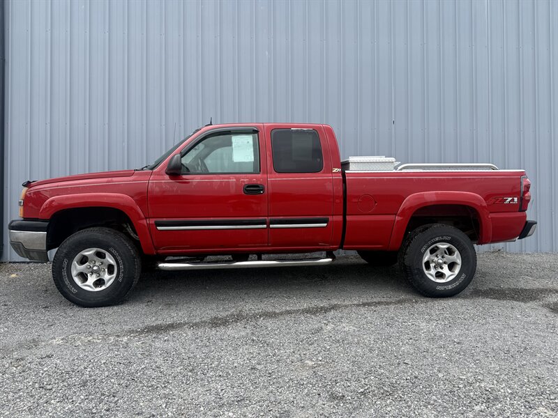 2004 Chevrolet Silverado 1500 Work Truck 4dr Extended Cab Work Truck - Photo 2 - Ahoskie, NC 27910