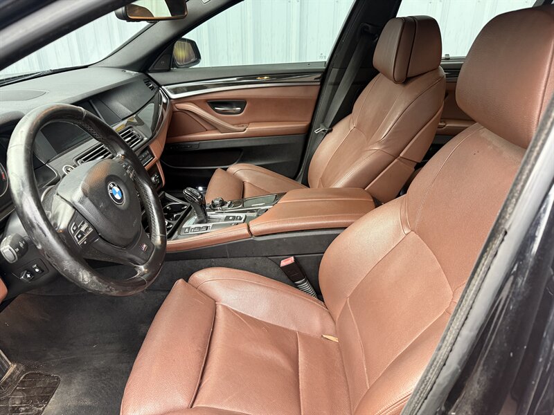 2012 BMW 550i - Photo 6 - Ahoskie, NC 27910