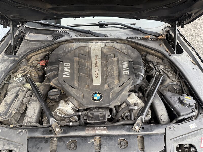 2012 BMW 550i - Photo 10 - Ahoskie, NC 27910