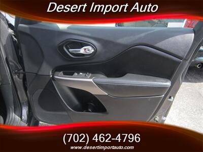 2019 Jeep Cherokee Altitude   - Photo 37 - Las Vegas, NV 89146