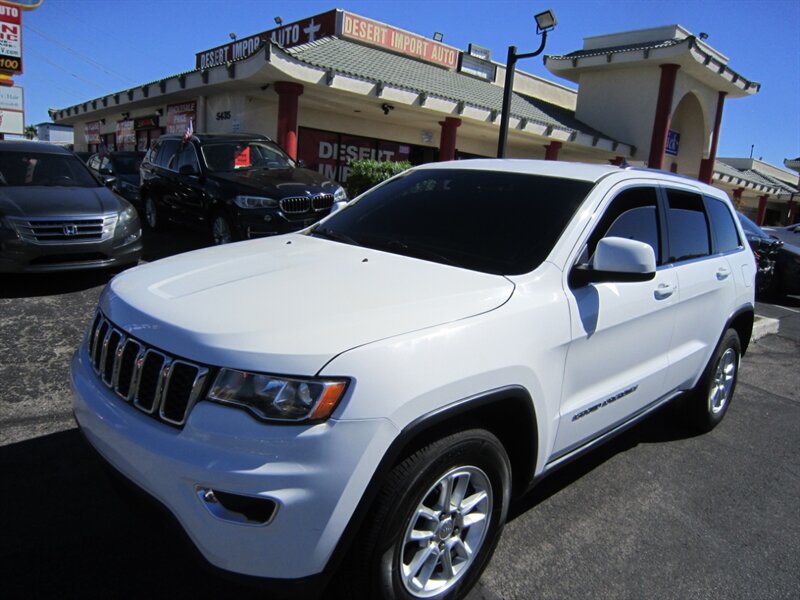 2018 Jeep Grand Cherokee Laredo  