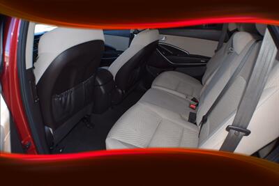 2017 Hyundai Santa Fe SE   - Photo 26 - Las Vegas, NV 89146