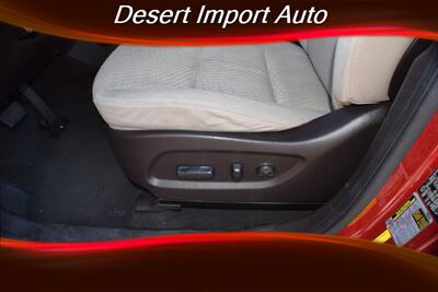 2017 Hyundai Santa Fe SE   - Photo 25 - Las Vegas, NV 89146