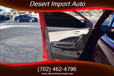 2017 Hyundai Santa Fe SE   - Photo 34 - Las Vegas, NV 89146