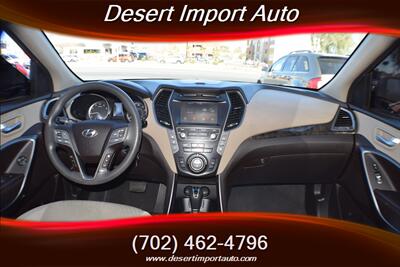 2017 Hyundai Santa Fe SE   - Photo 10 - Las Vegas, NV 89146