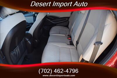2017 Hyundai Santa Fe SE   - Photo 15 - Las Vegas, NV 89146