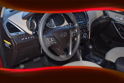 2017 Hyundai Santa Fe SE   - Photo 13 - Las Vegas, NV 89146