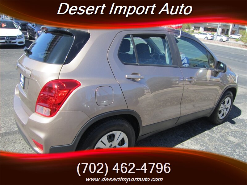 2018 Chevrolet Trax LS - Photo 11 - Las Vegas, NV 89146