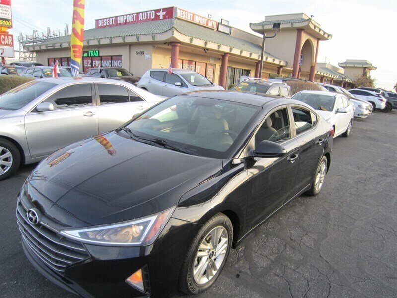 2019 Hyundai ELANTRA SEL  