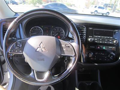 2016 Mitsubishi Outlander SE   - Photo 15 - Las Vegas, NV 89146