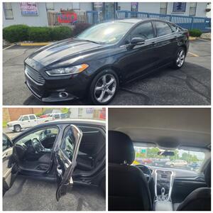 2013 Ford Fusion SE   - Photo 1 - Toledo, OH 43609