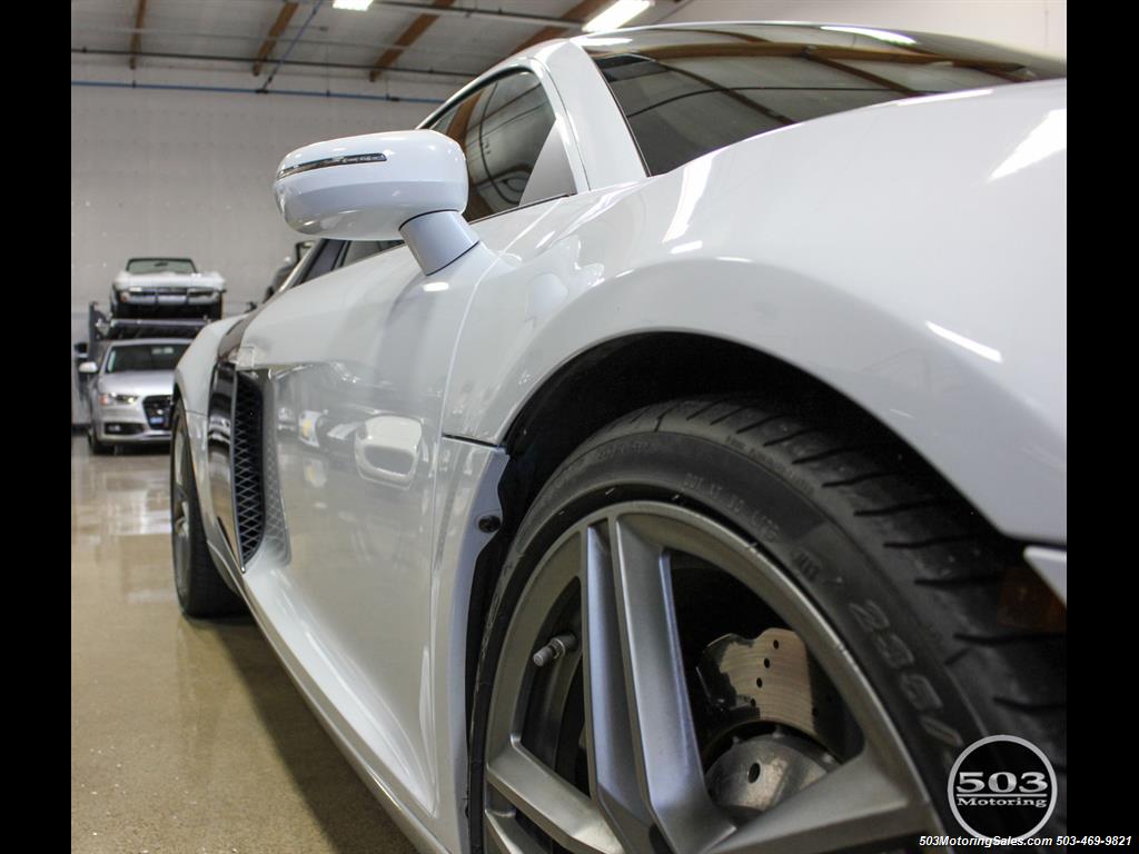 2014 Audi R8 4.2 quattro; Loaded Spec Manual in Suzuka Gray!   - Photo 15 - Beaverton, OR 97005