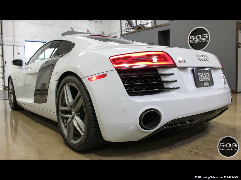 2014 Audi R8 4.2 quattro; Loaded Spec Manual in Suzuka Gray!   - Photo 3 - Beaverton, OR 97005