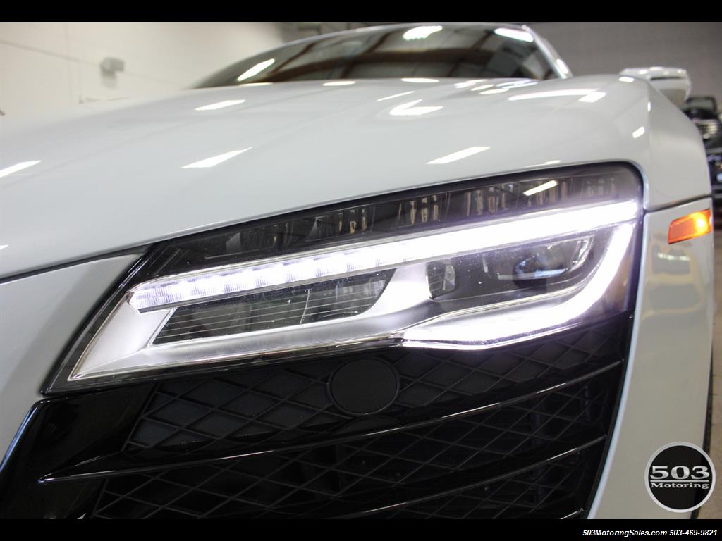 2014 Audi R8 4.2 quattro; Loaded Spec Manual in Suzuka Gray!   - Photo 10 - Beaverton, OR 97005