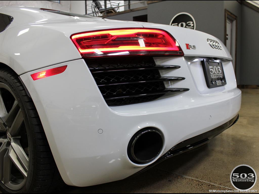 2014 Audi R8 4.2 quattro; Loaded Spec Manual in Suzuka Gray!   - Photo 23 - Beaverton, OR 97005