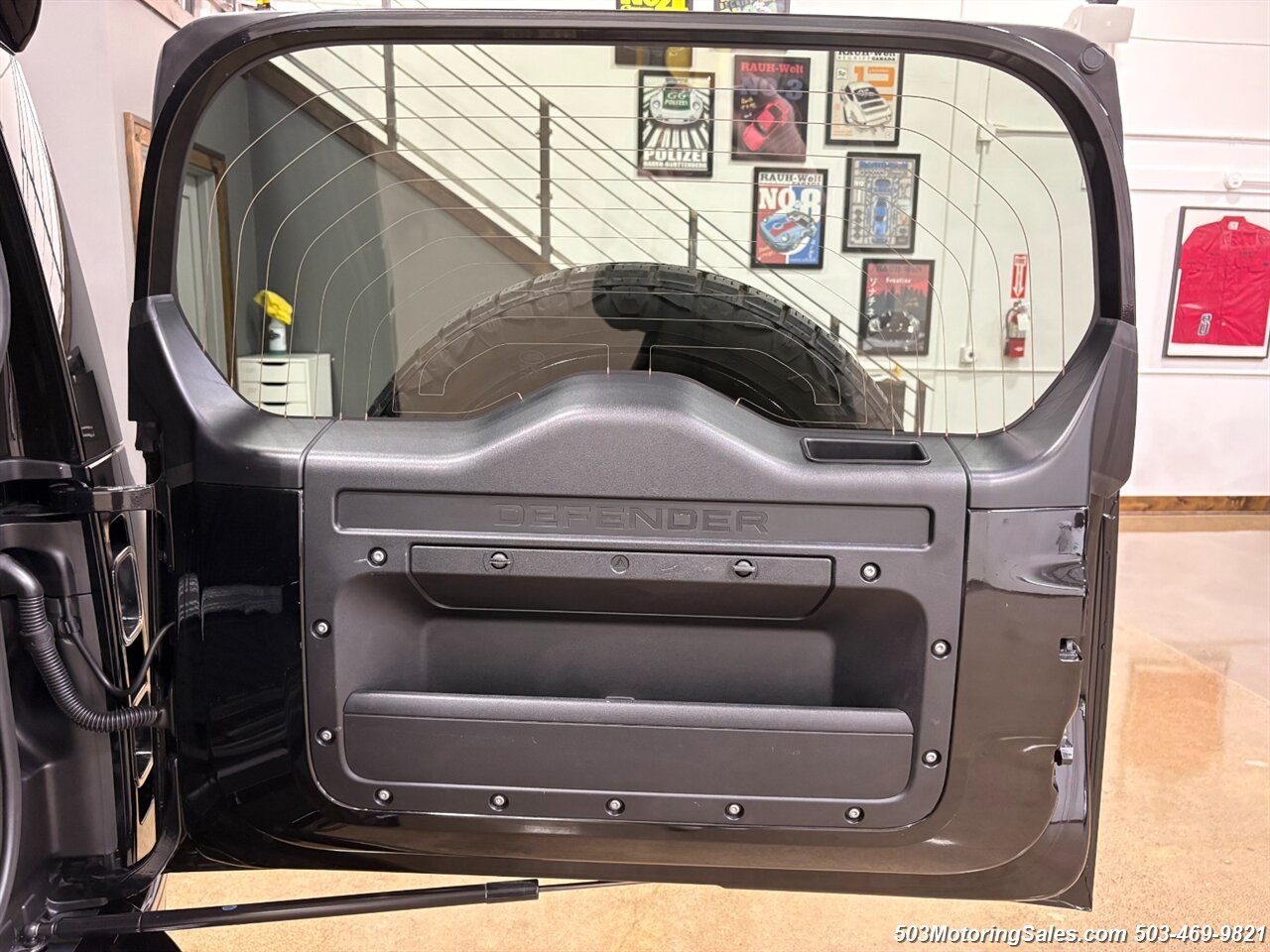 2023 Land Rover Defender 90 V8 URBAN - Photo 45 - Beaverton, OR 97005