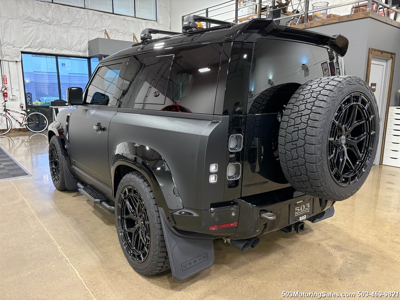 2023 Land Rover Defender 90 V8 URBAN - Photo 15 - Beaverton, OR 97005