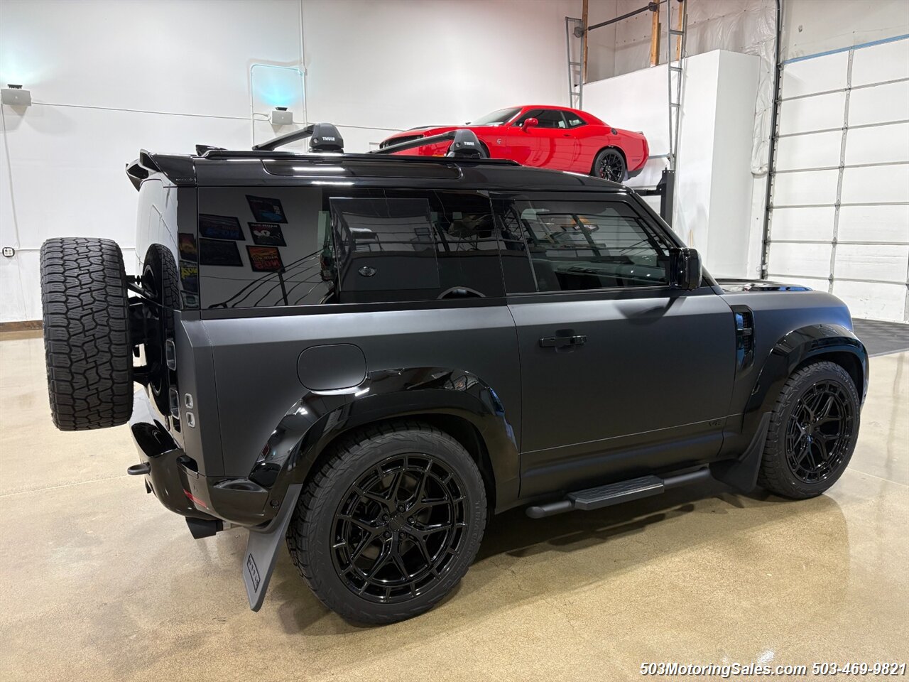 2023 Land Rover Defender 90 V8 URBAN - Photo 13 - Beaverton, OR 97005