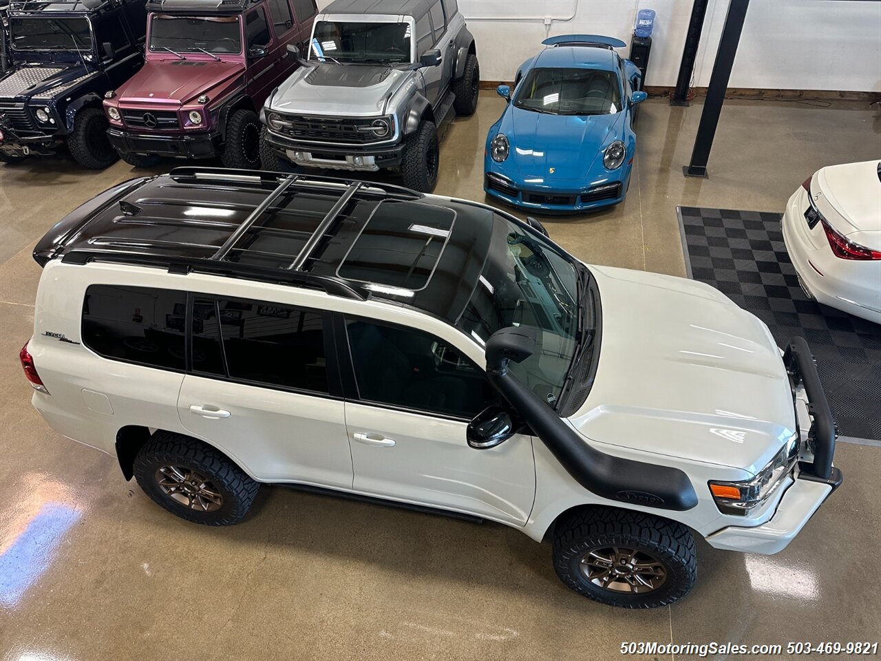 2020 Toyota Land Cruiser Heritage Edition   - Photo 11 - Beaverton, OR 97005