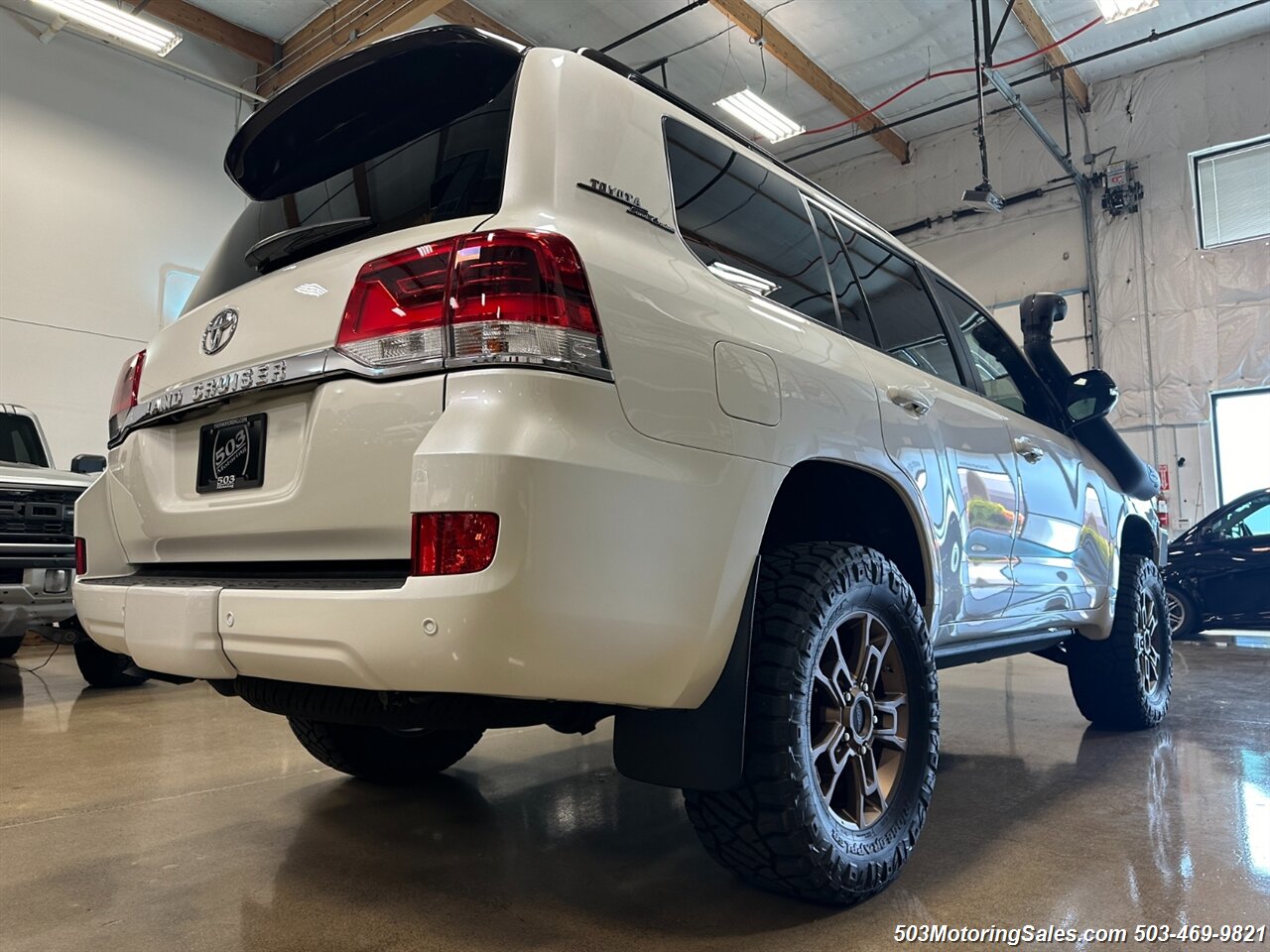 2020 Toyota Land Cruiser Heritage Edition   - Photo 45 - Beaverton, OR 97005