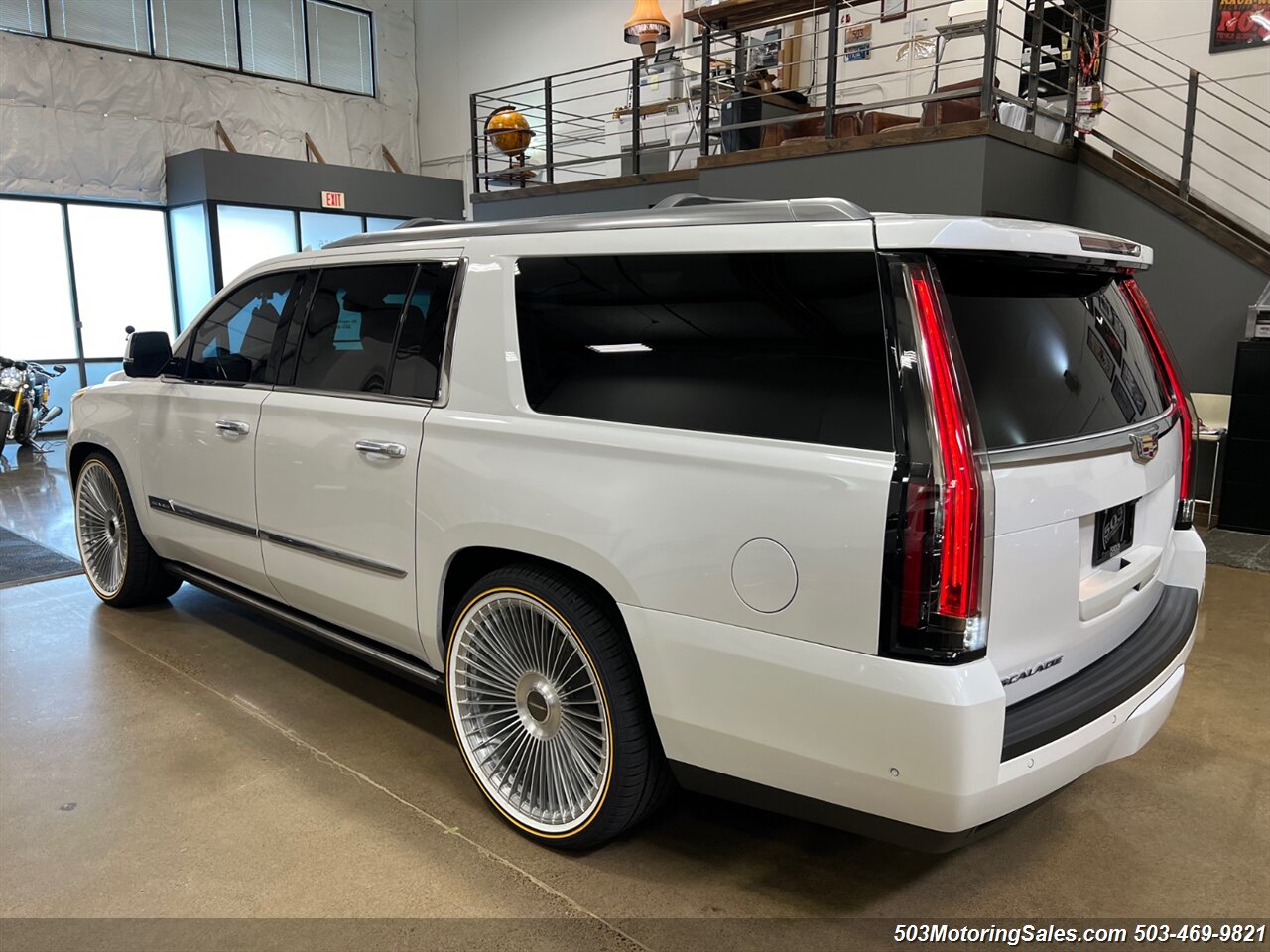 2018 Cadillac Escalade ESV Premium Luxury   - Photo 4 - Beaverton, OR 97005