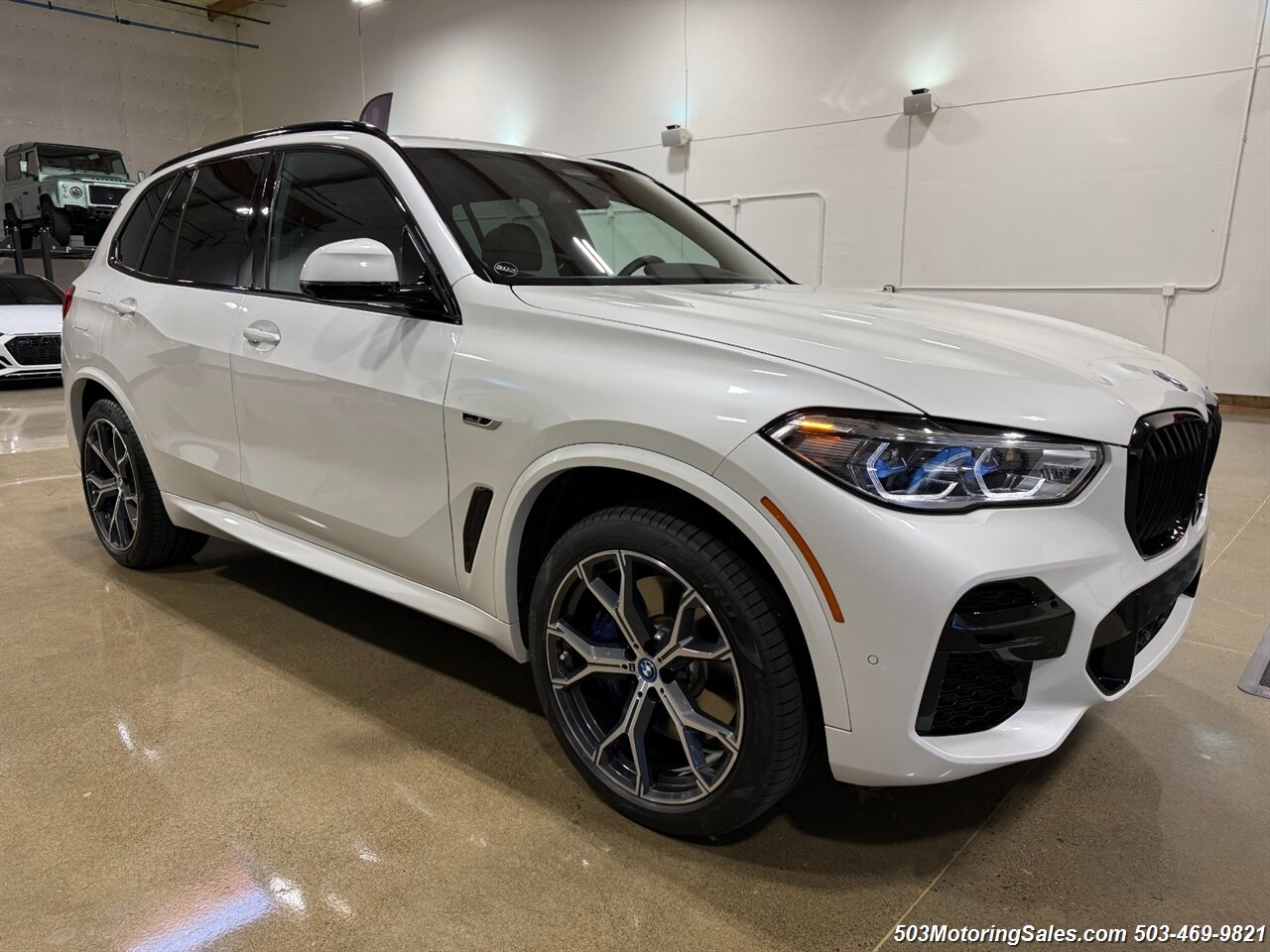 2023 BMW X5 xDrive45e   - Photo 20 - Beaverton, OR 97005