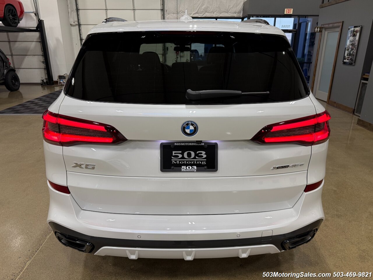 2023 BMW X5 xDrive45e   - Photo 10 - Beaverton, OR 97005