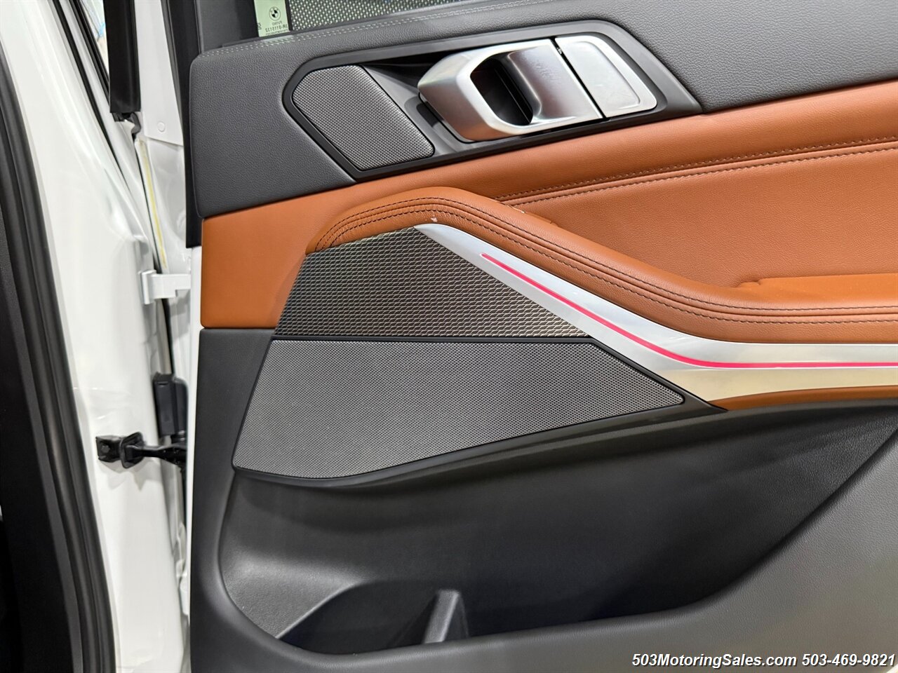 2023 BMW X5 xDrive45e   - Photo 98 - Beaverton, OR 97005