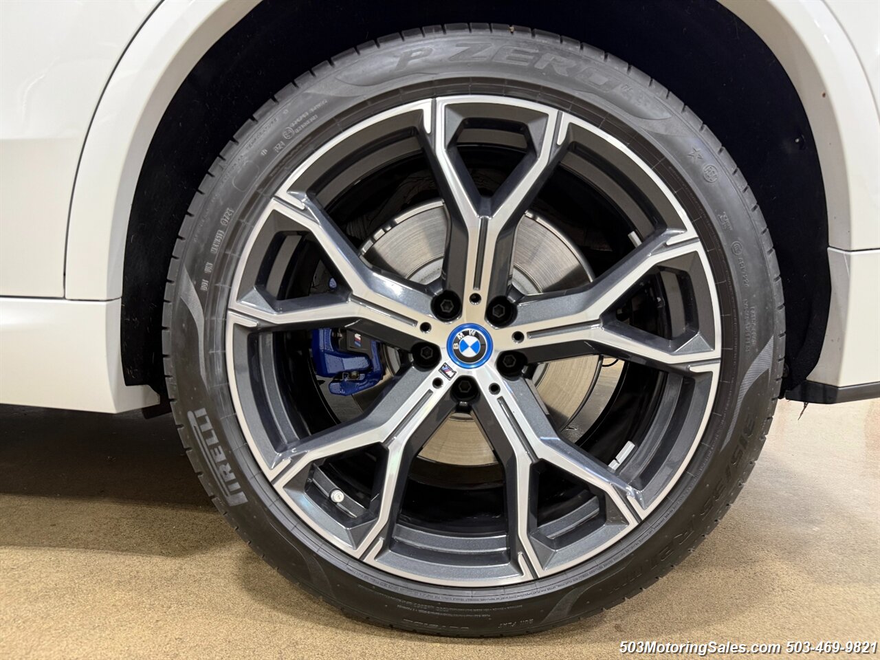2023 BMW X5 xDrive45e   - Photo 52 - Beaverton, OR 97005