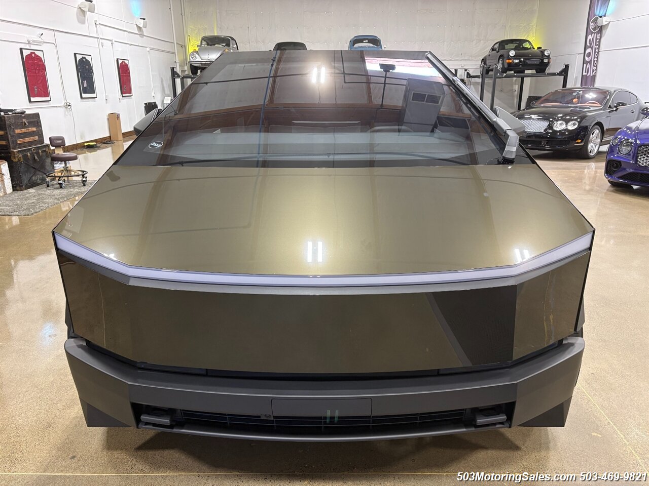 2024 Tesla Cybertruck Foundation Series   - Photo 2 - Beaverton, OR 97005