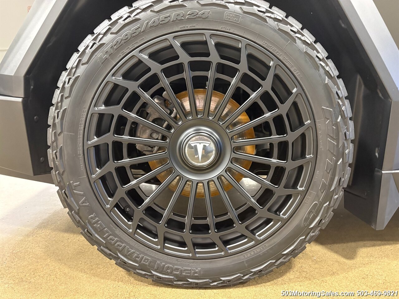 2024 Tesla Cybertruck Foundation Series   - Photo 48 - Beaverton, OR 97005