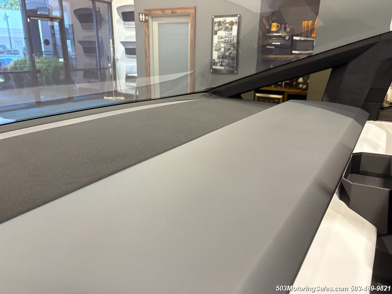 2024 Tesla Cybertruck Foundation Series   - Photo 36 - Beaverton, OR 97005