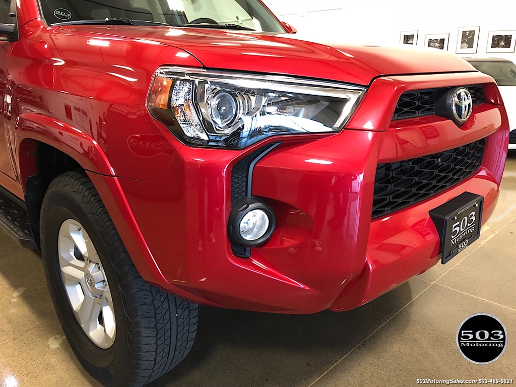 2017 Toyota 4Runner SR5   - Photo 4 - Beaverton, OR 97005