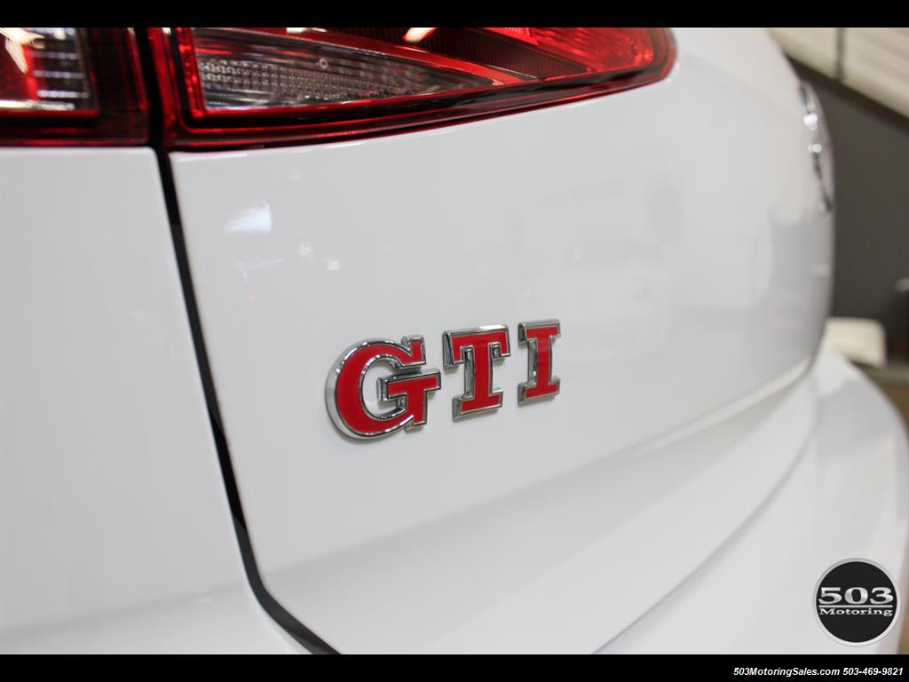 2017 Volkswagen Golf GTI SE; White/Black w/ Only 2k Miles!   - Photo 19 - Beaverton, OR 97005