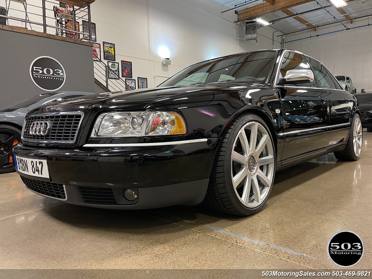 2001 Audi S8 quattro   - Photo 10 - Beaverton, OR 97005