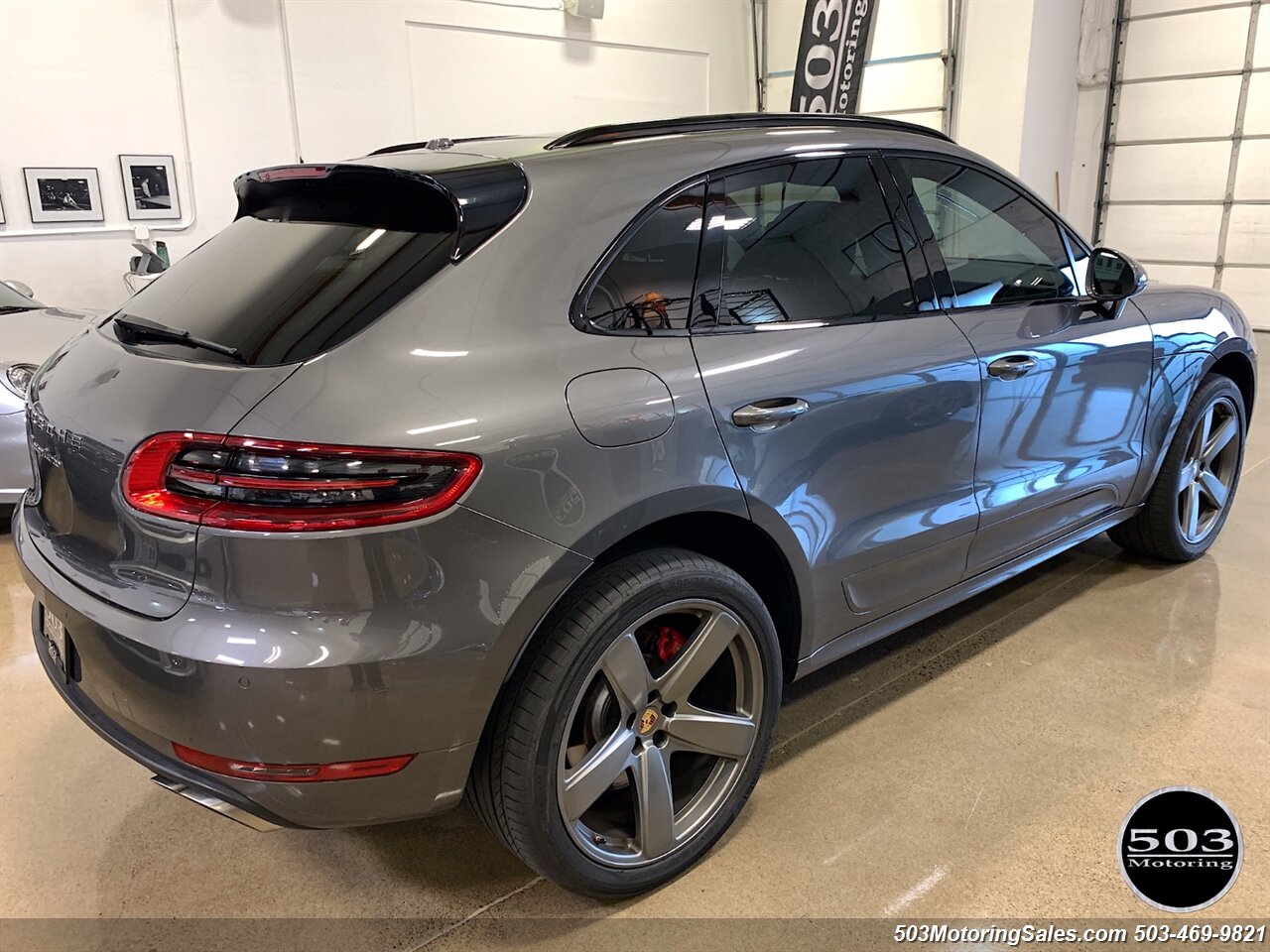 2016 Porsche Macan Turbo   - Photo 27 - Beaverton, OR 97005