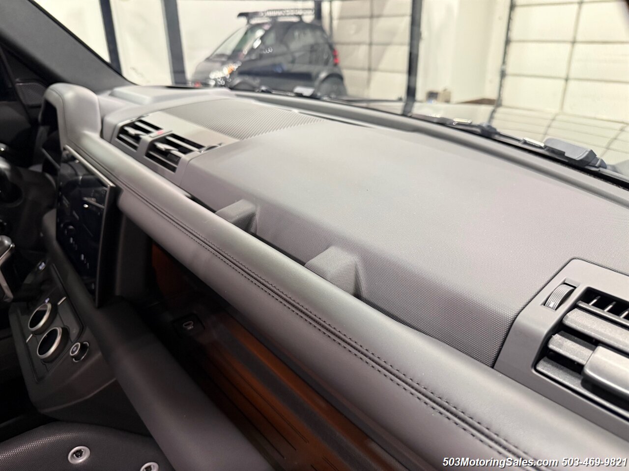 2024 Land Rover Defender 90 V8  URBAN WIDETRACK - Photo 103 - Beaverton, OR 97005