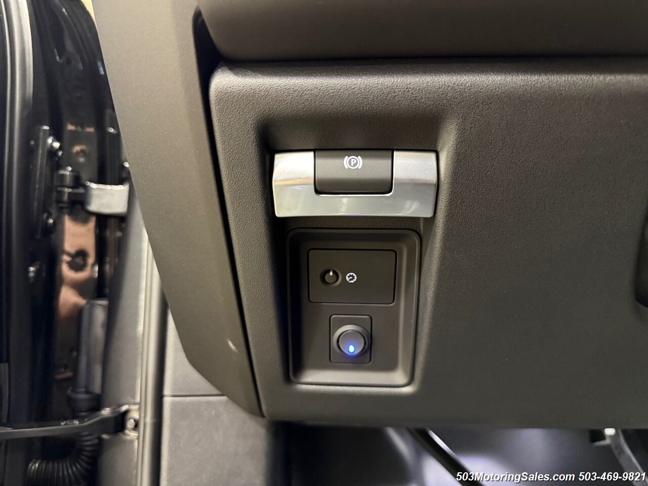 2024 Land Rover Defender 90 V8  URBAN WIDETRACK - Photo 78 - Beaverton, OR 97005