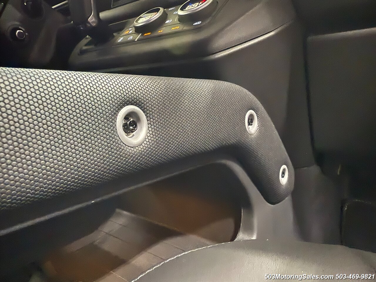 2024 Land Rover Defender 90 V8  URBAN WIDETRACK - Photo 52 - Beaverton, OR 97005