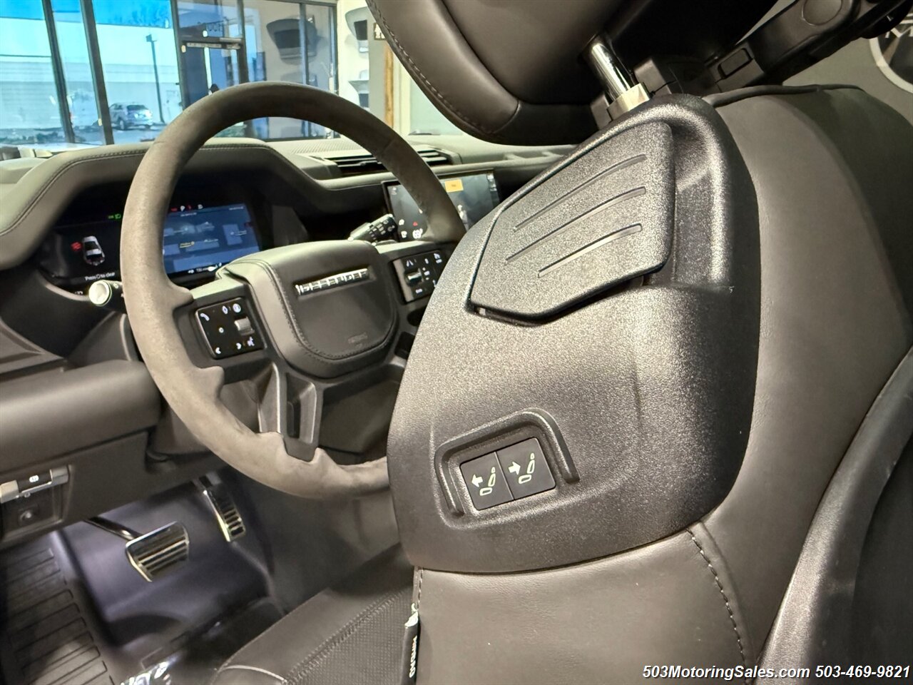 2024 Land Rover Defender 90 V8  URBAN WIDETRACK - Photo 75 - Beaverton, OR 97005