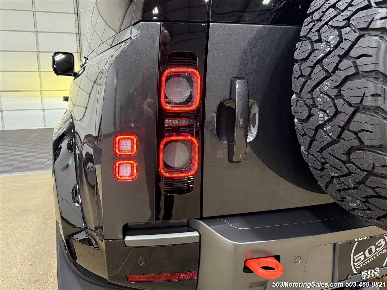 2024 Land Rover Defender 90 V8  URBAN WIDETRACK - Photo 43 - Beaverton, OR 97005