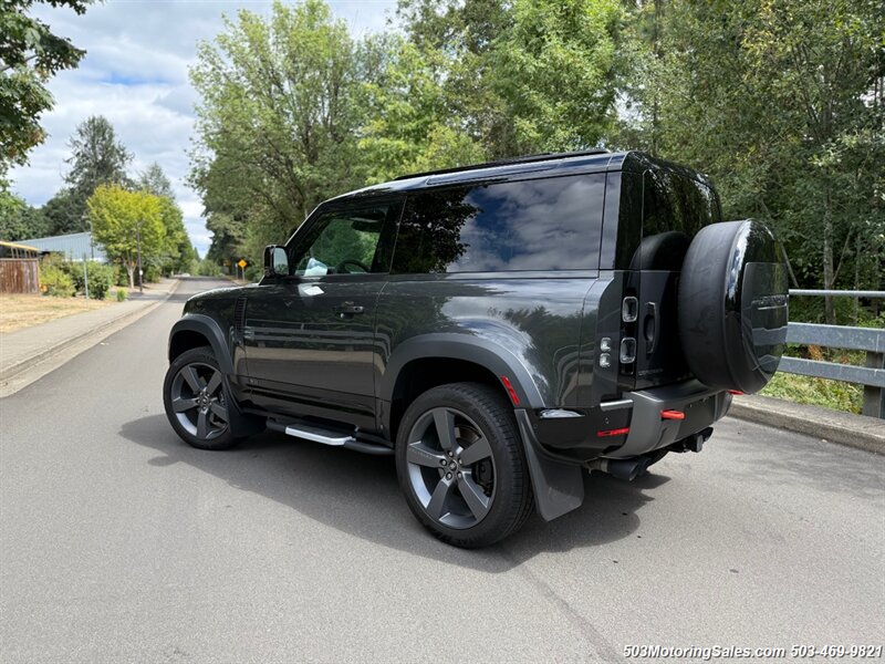 2024 Land Rover Defender 90 V8  