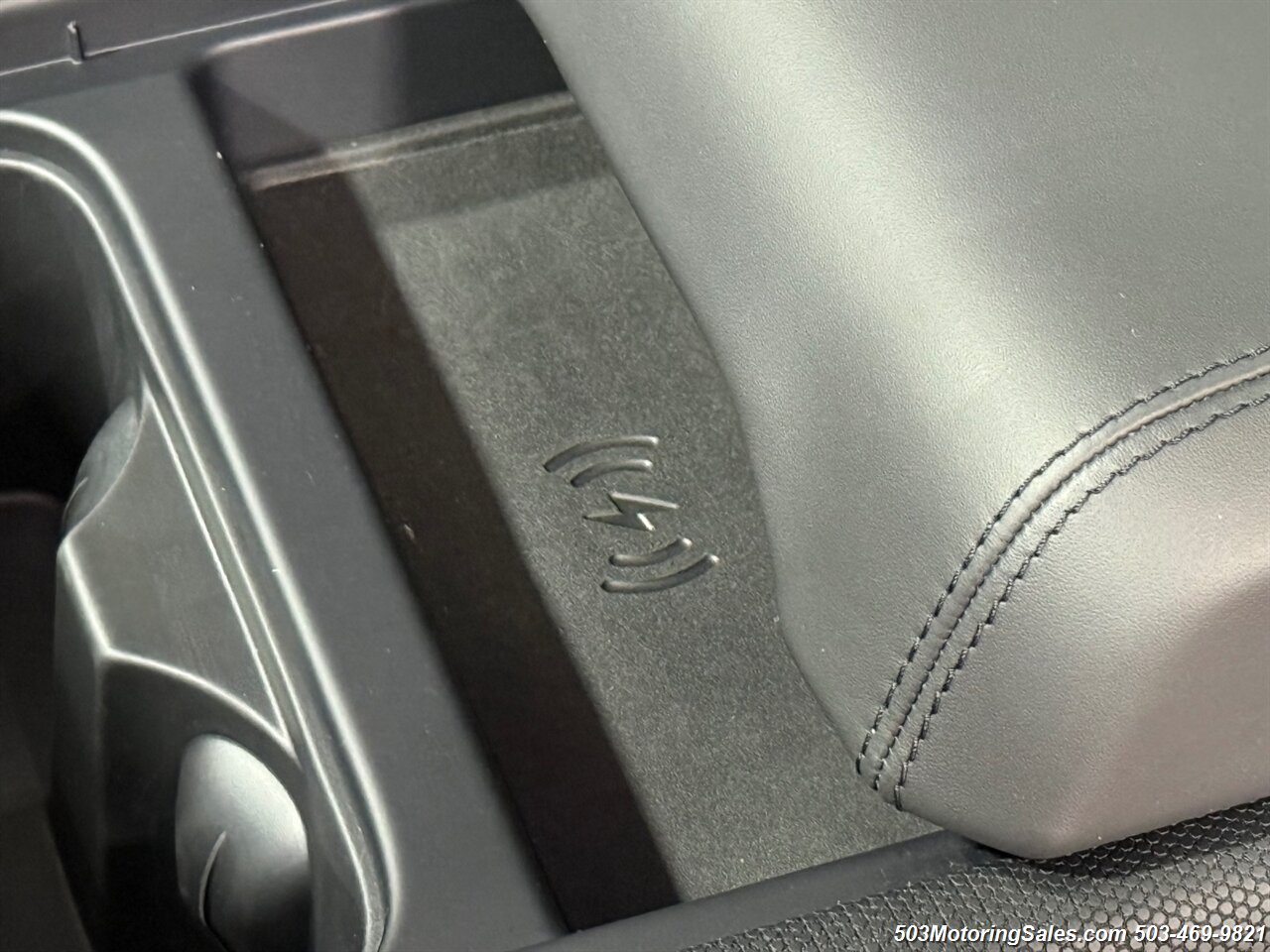 2024 Land Rover Defender 90 V8  URBAN WIDETRACK - Photo 82 - Beaverton, OR 97005