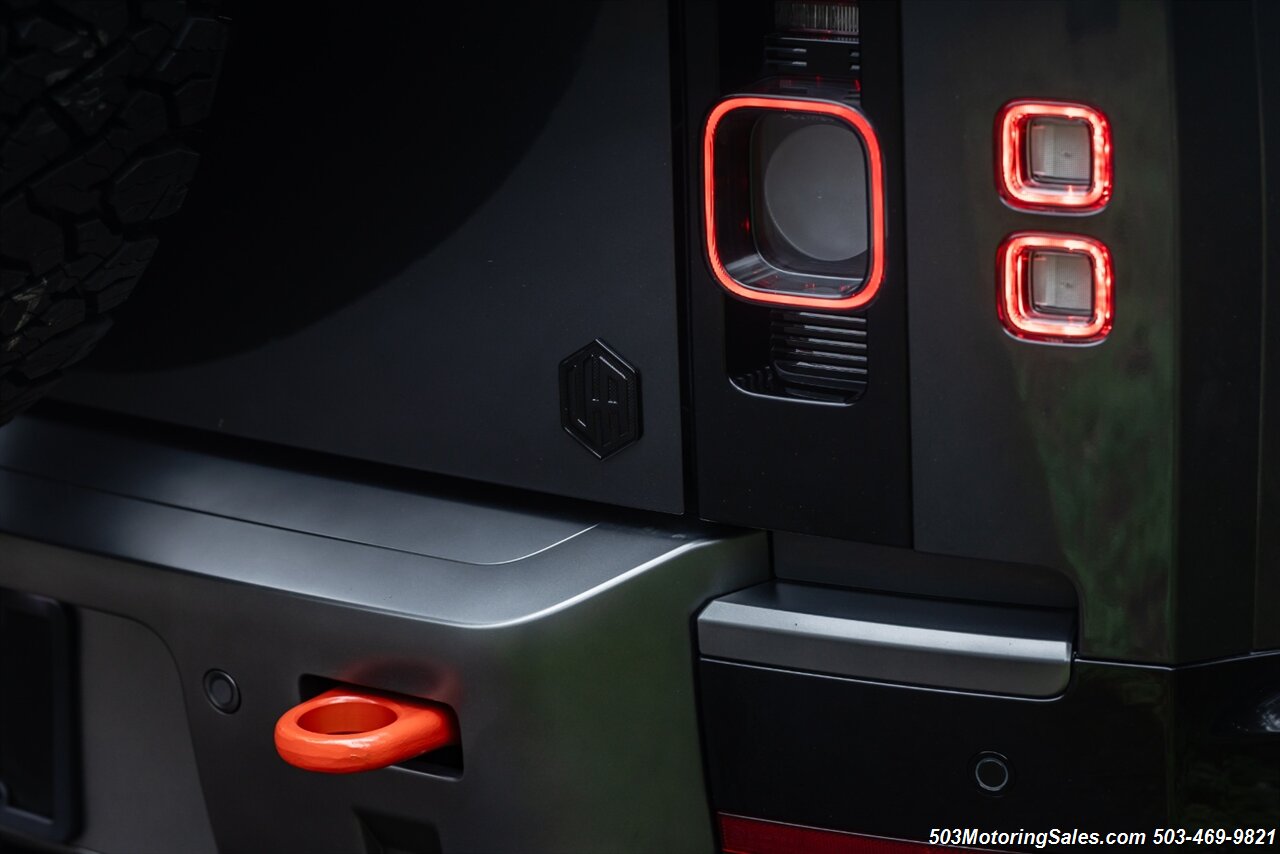 2024 Land Rover Defender 90 V8  URBAN WIDETRACK - Photo 116 - Beaverton, OR 97005