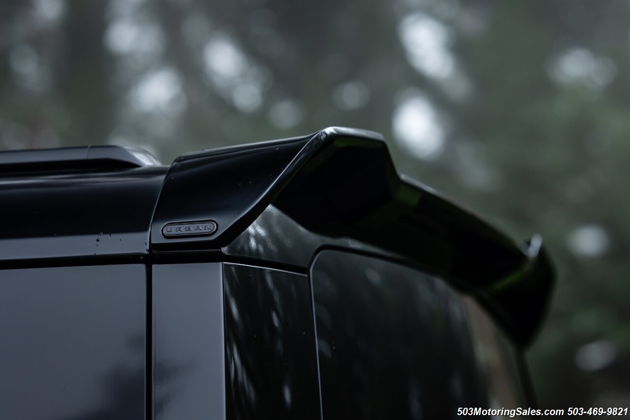 2024 Land Rover Defender 90 V8  URBAN WIDETRACK - Photo 10 - Beaverton, OR 97005