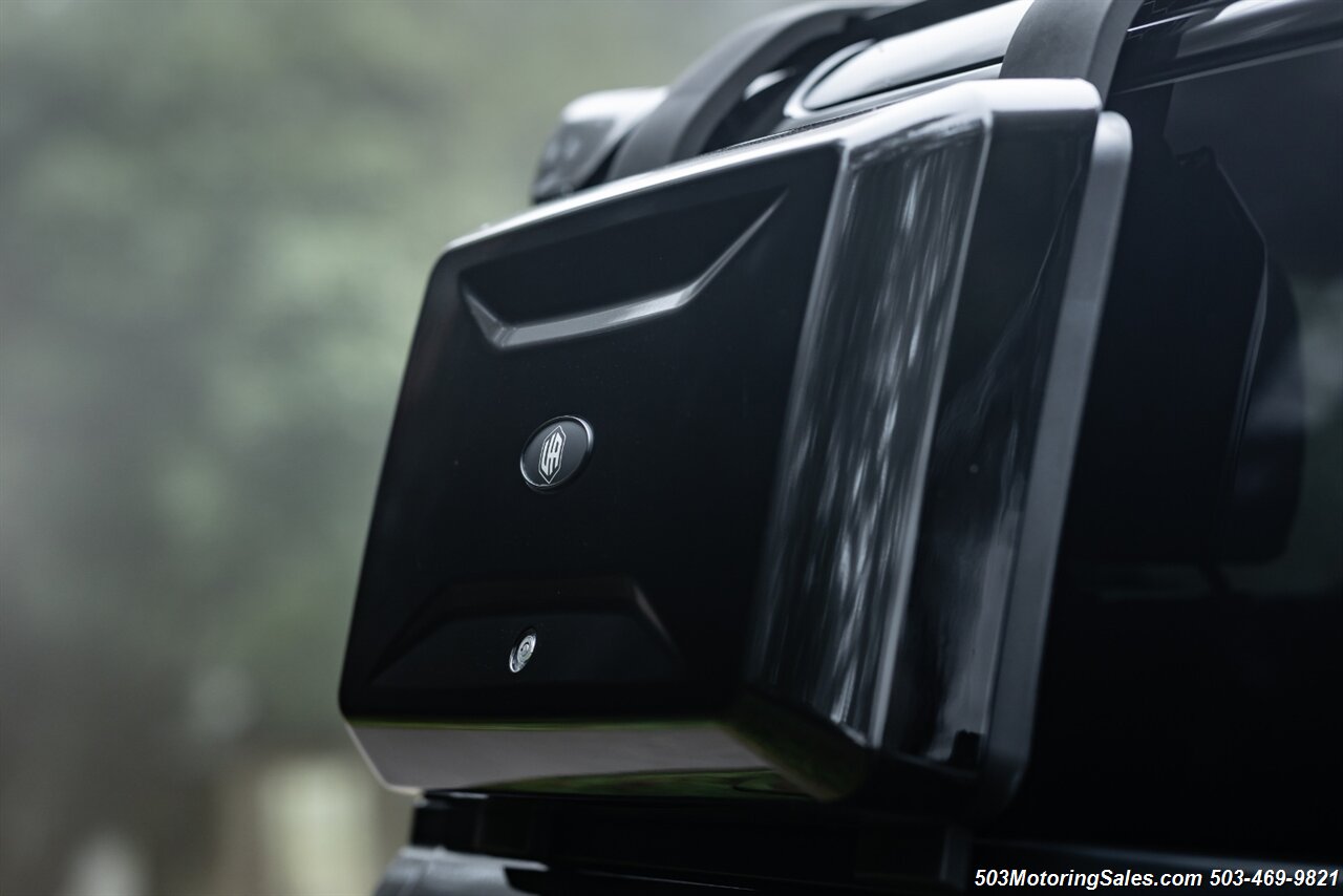 2024 Land Rover Defender 90 V8  URBAN WIDETRACK - Photo 8 - Beaverton, OR 97005